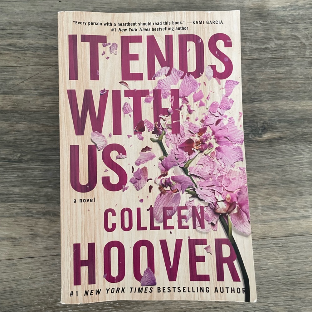 COLLEEN HOOVER IT ENDS WITH US